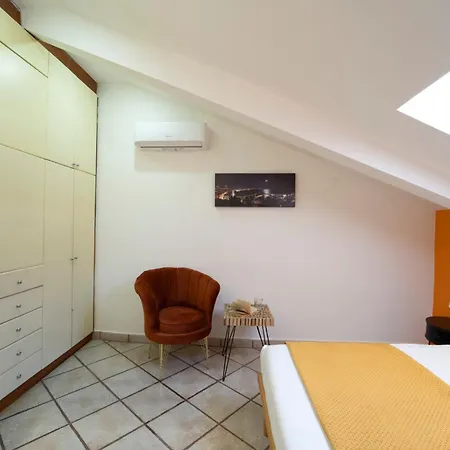 Casa Raffaela With Terrace By Wonderful Italy Appartamento