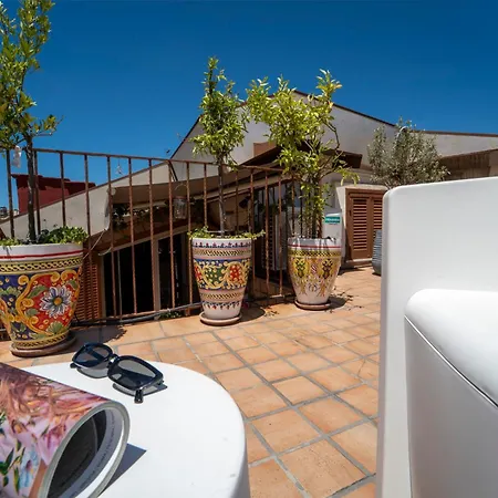 Casa Raffaela With Terrace By Wonderful Italy Appartamento *