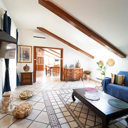 Casa Raffaela With Terrace By Wonderful Italy