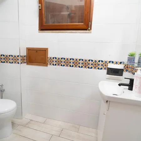 Casa Raffaela With Terrace By Wonderful Italy Appartamento