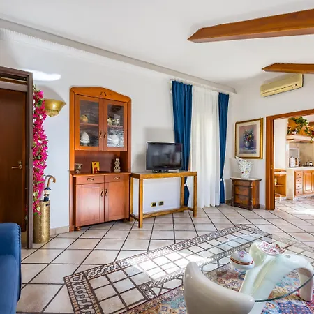 Casa Raffaela With Terrace By Wonderful Italy Appartamento Napoli