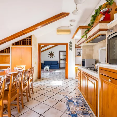 Casa Raffaela With Terrace By Wonderful Italy *