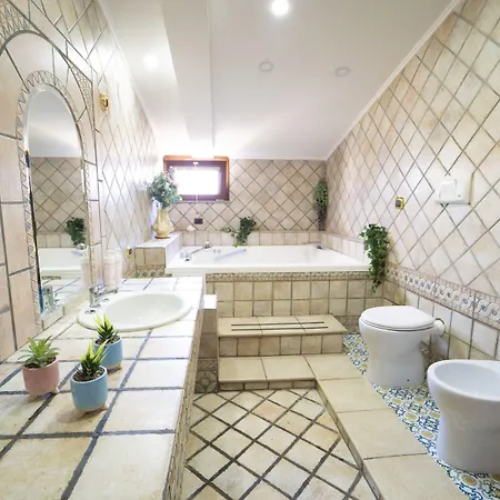 Casa Raffaela With Terrace By Wonderful Italy