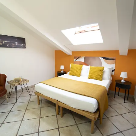 Apartment Casa Raffaela With Terrace By Wonderful Italy